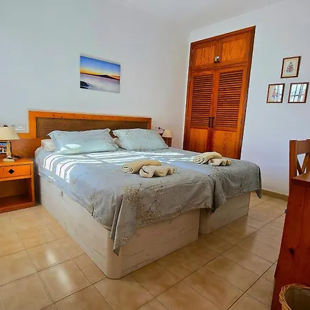 Atalaya Complex Puerto Del Carmen, Large Open Terrace With Loungers * Puerto del Carmen (Lanzarote)