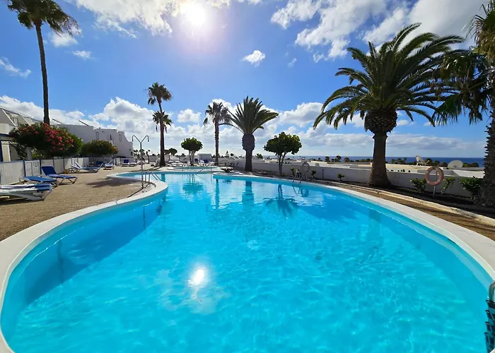 Atalaya Complex Puerto Del Carmen, Large Open Terrace With Loungers